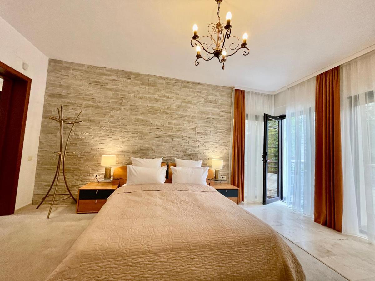 Vila Terase Hotel Sinaia Eksteriør billede