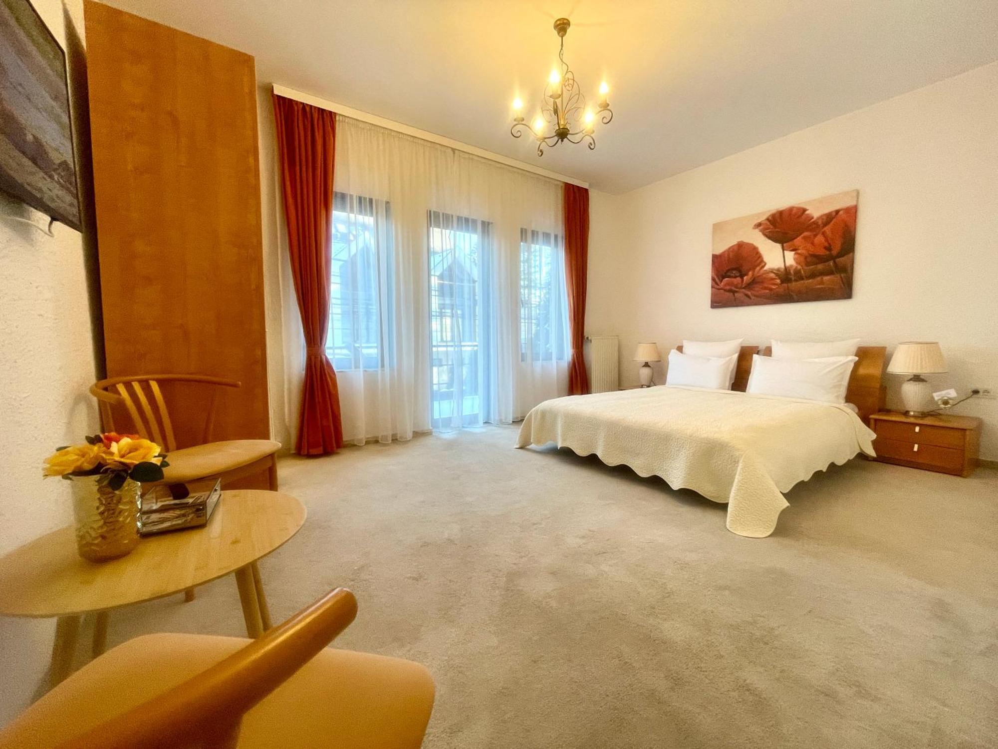 Vila Terase Hotel Sinaia Eksteriør billede