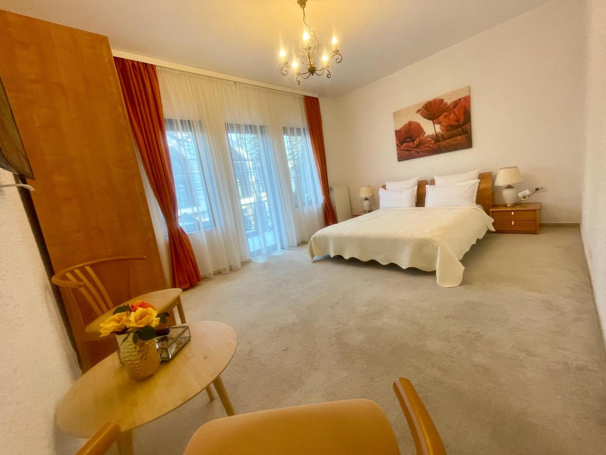 Vila Terase Hotel Sinaia Eksteriør billede