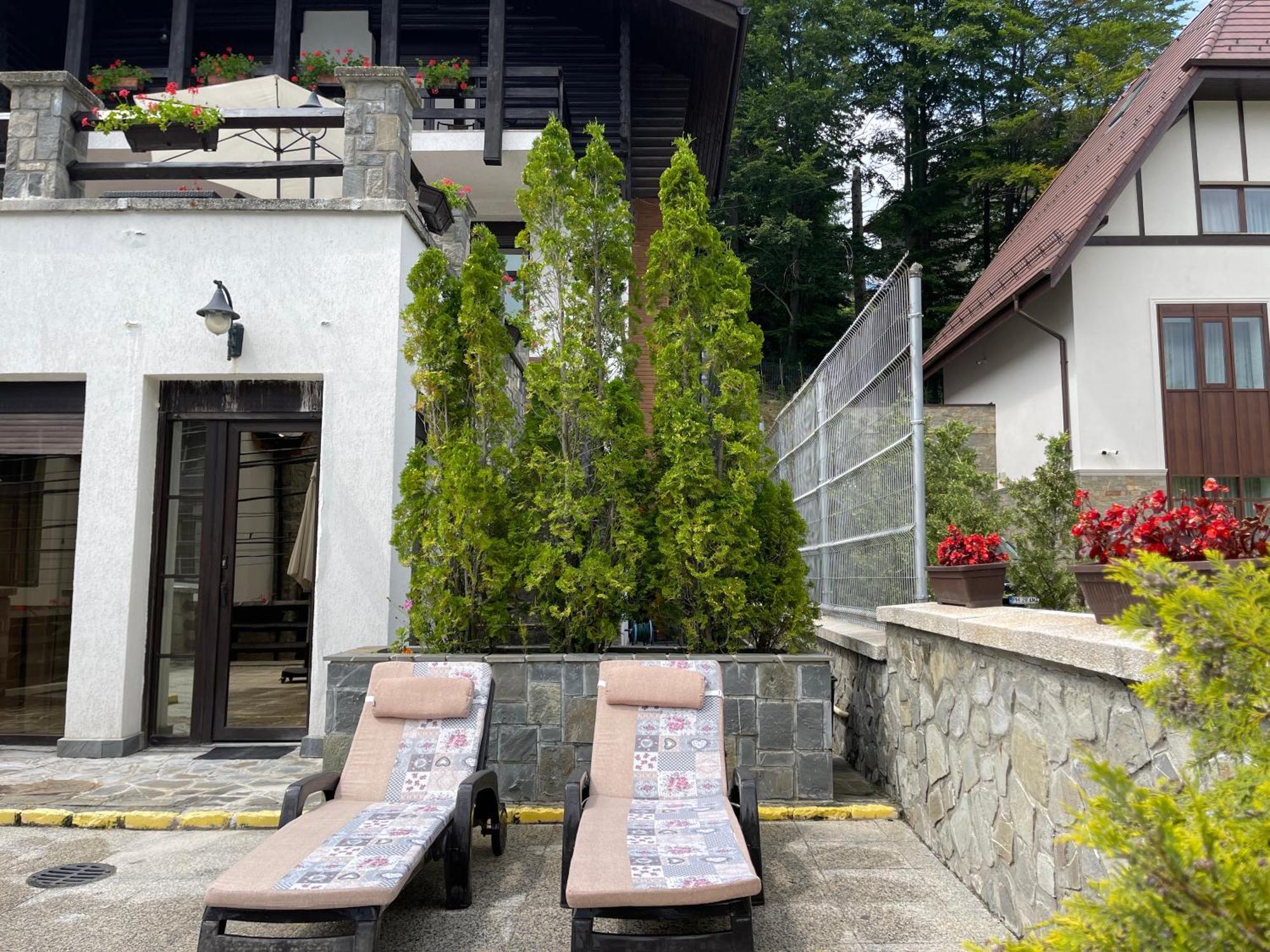 Vila Terase Hotel Sinaia Eksteriør billede